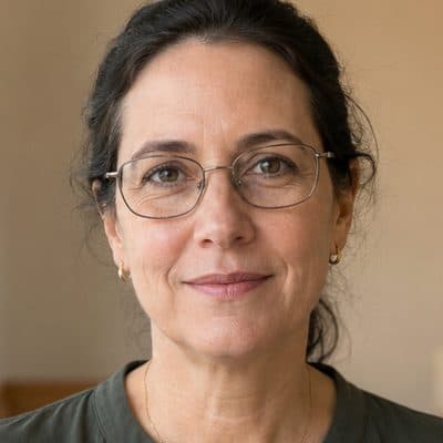 Simone A.